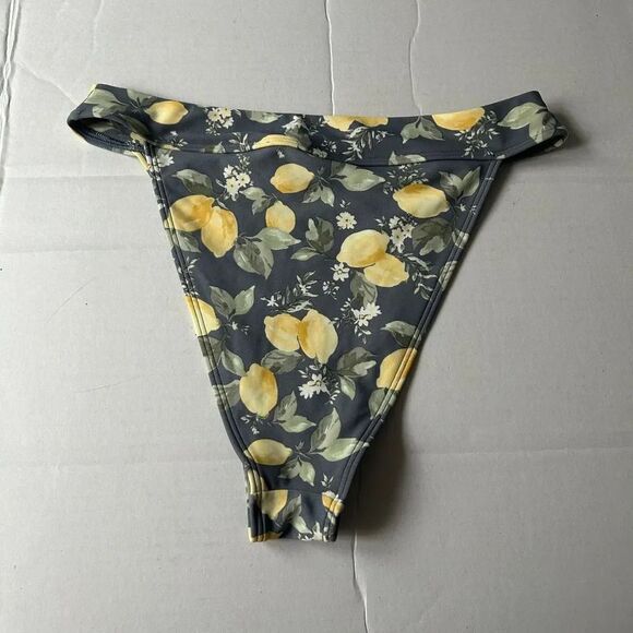 Abercrombie & Fitch Lemon Print High Leg Cheeky Bikini Bottom sz M - Picture 2 of 7